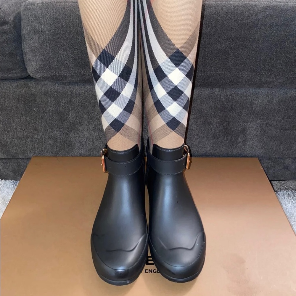 Authentic Burberry Rain-Boot - image 1